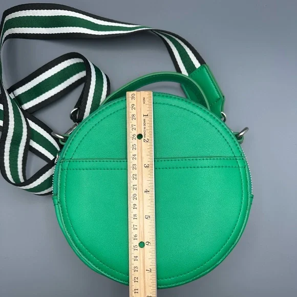 Seven Hills Faux Leather Kelly Green Circle Bag Sporty Crossbody Strap - Picture 3 of 14